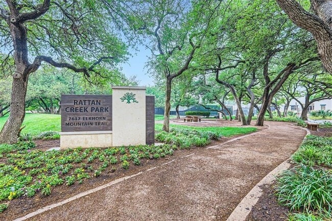 Building Photo - 13006 Moorcroft Ln