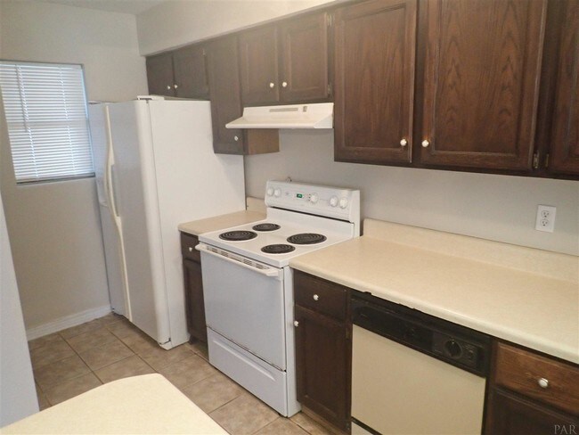 Building Photo - 2830 Hidden Springs Cir