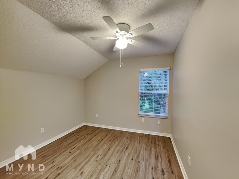 Building Photo - 6119 Sand Key Ln