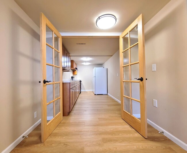 Building Photo - Ground Floor 1 Bed/1 Bath Apartment close ...