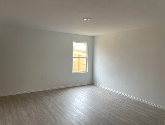 Building Photo - 4535 Glades Wy