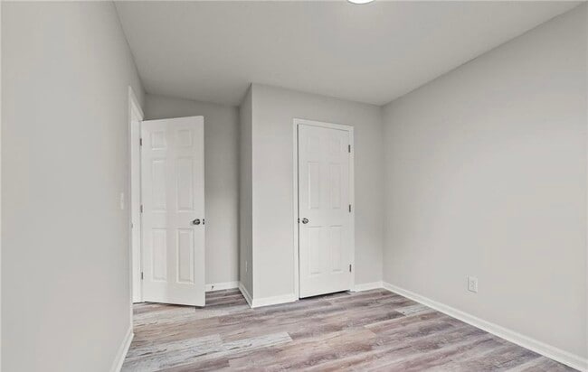 Building Photo - 3775 Wavebrook Ct