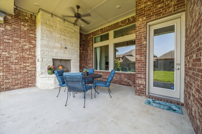 Building Photo - 18311 Windspring Falls Ln