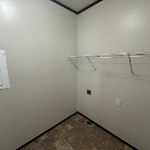 Building Photo - 27 Crestwood Dr