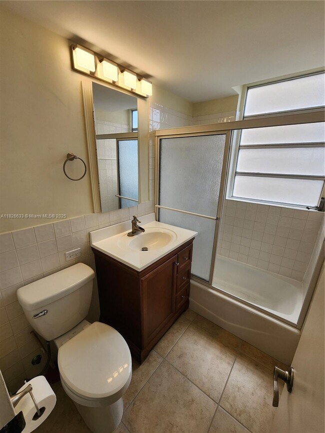 Building Photo - 345 N Fort Lauderdale Beach Blvd