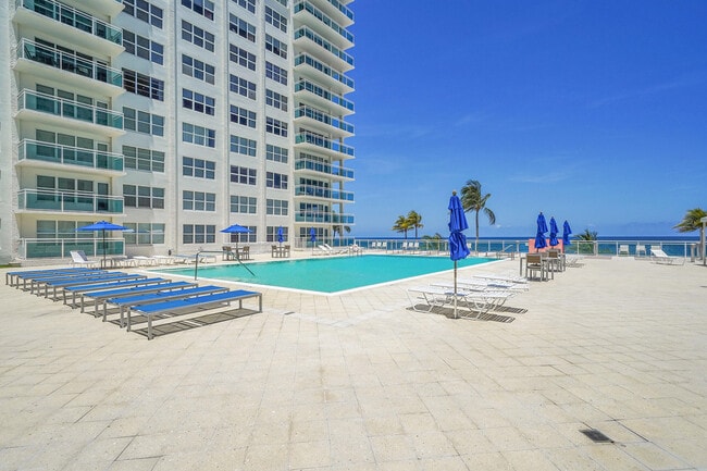Building Photo - 3900 Galt Ocean Dr