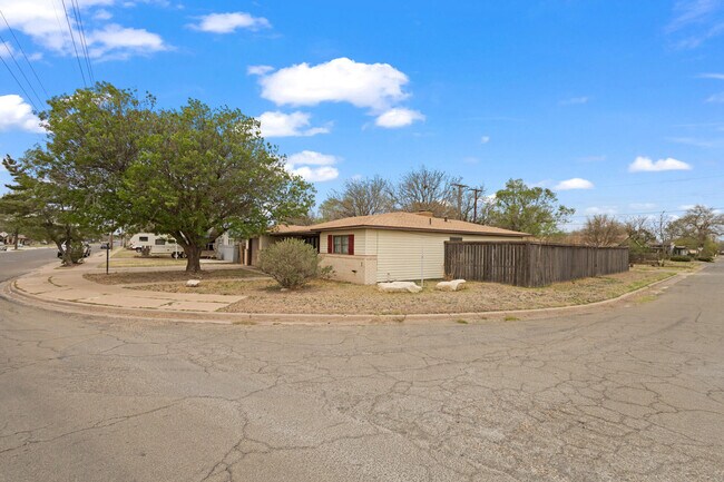 Building Photo - 4302 42nd St