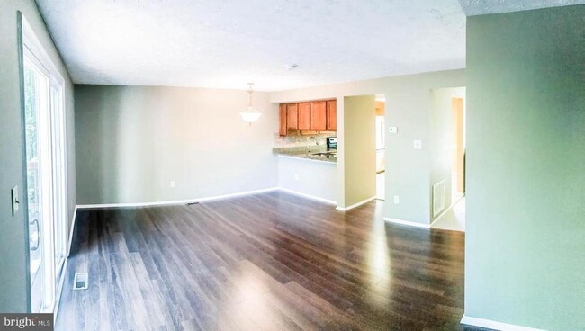 Building Photo - 1106 Patriot Ln