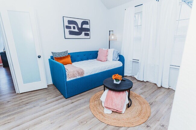 Building Photo - "Well-maintained 4-Bedroom Gem with 2 Full Baths and a Fireplace in Desirable Harker Heights Neig...