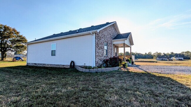 Building Photo - 106 Breanna Blvd