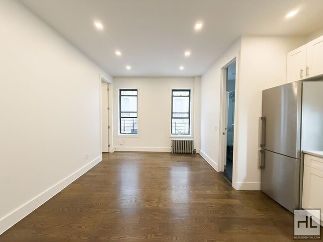Building Photo - 410 Eastern Pkwy
