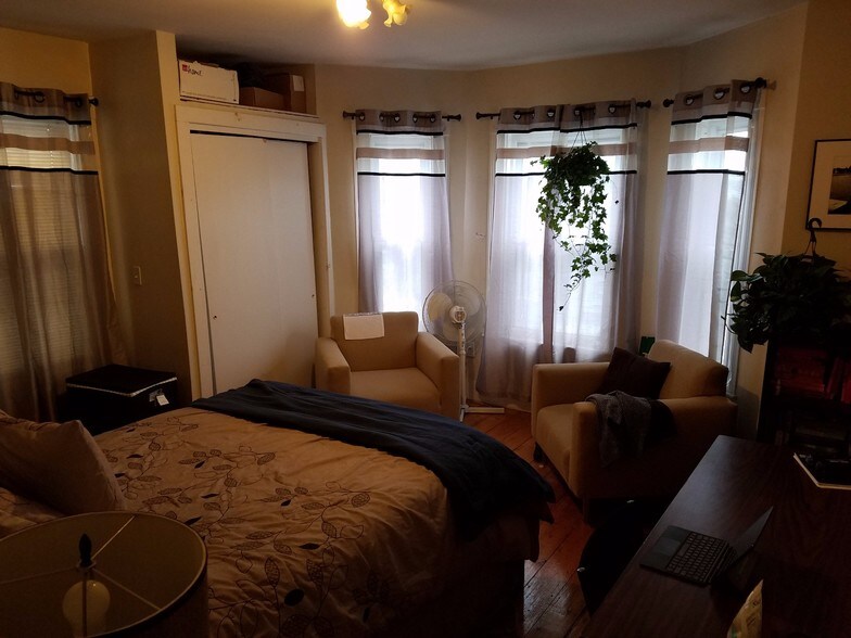 Primary Photo - 25 Everett St