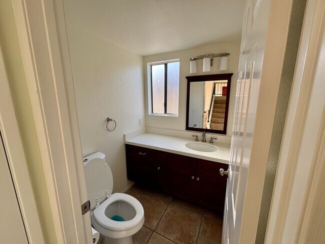 Building Photo - Beautiful Home in Shadowridge