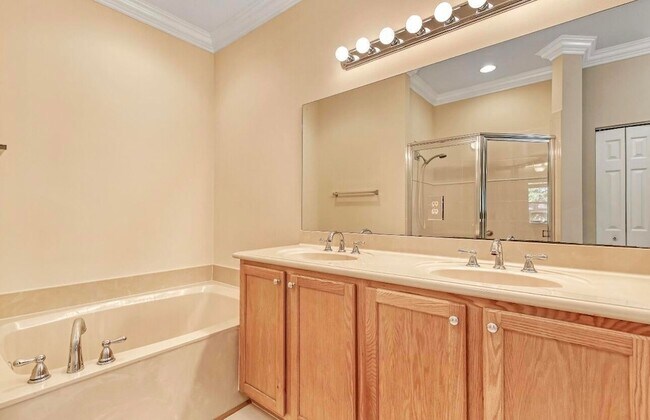 Building Photo - 2175 Wingate Bend