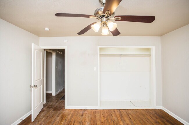 Building Photo - "Charming 4-Bedroom Home with Granite Touches & Gleaming Hardwood Floors in Lubbock!"