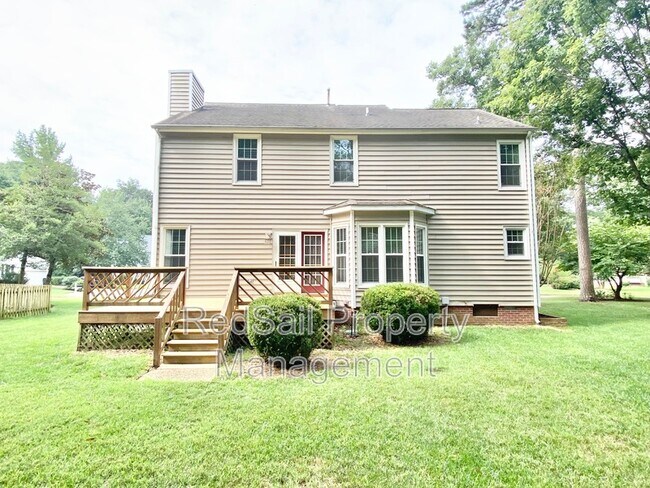 Building Photo - 3013 E Tiverton