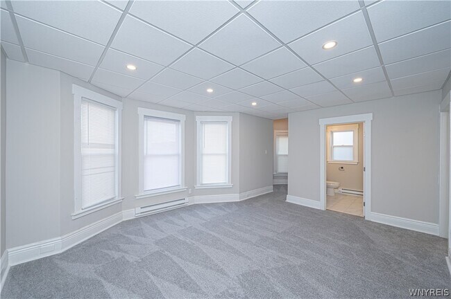 Building Photo - 2148 Main St