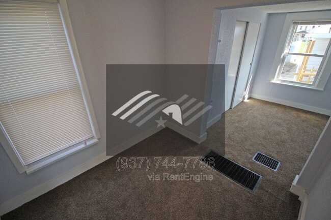 Building Photo - 78 Notre Dame Ave