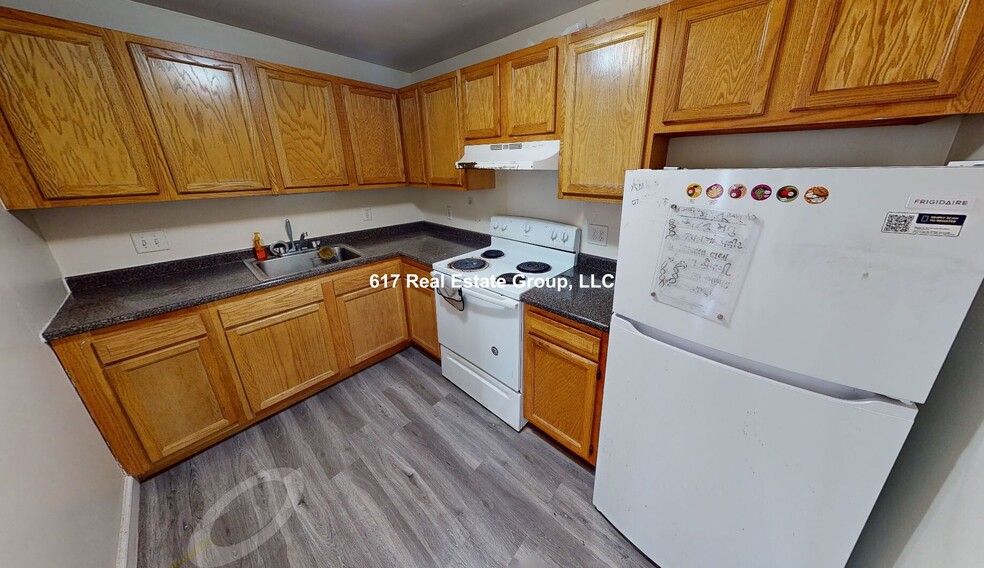 Building Photo - 310 Tappan St