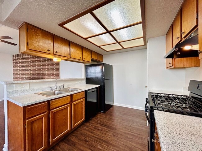 Building Photo - 9317 Kempler Dr