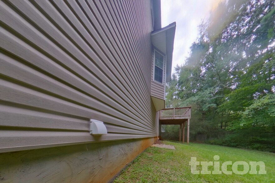 Building Photo - 113 Ivy Brook Dr