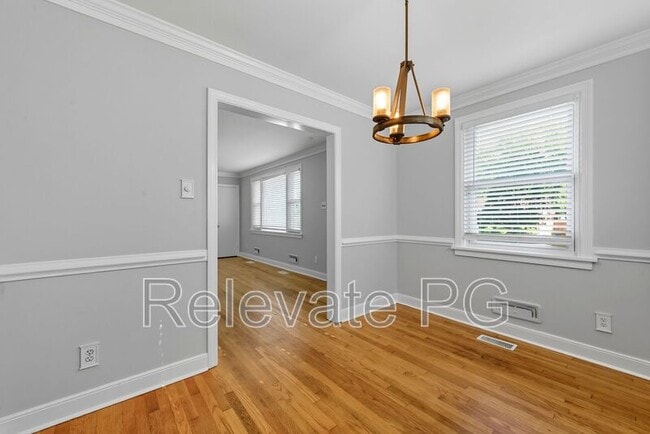 Building Photo - 8803 Weldon Dr