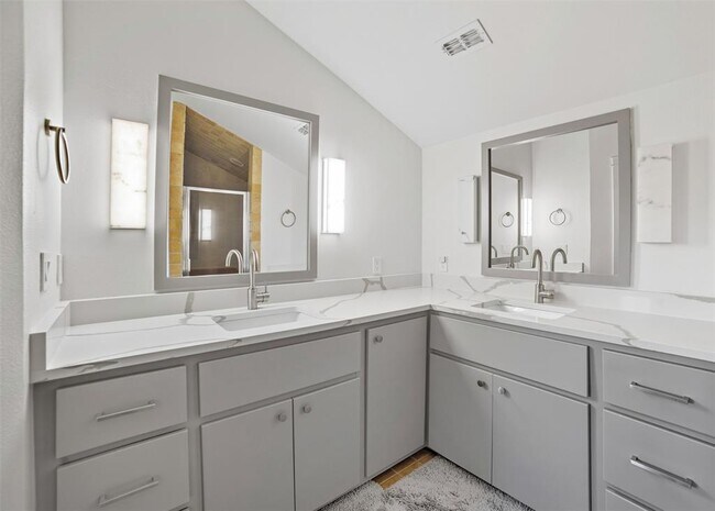 Building Photo - 712 Brownlee Cir