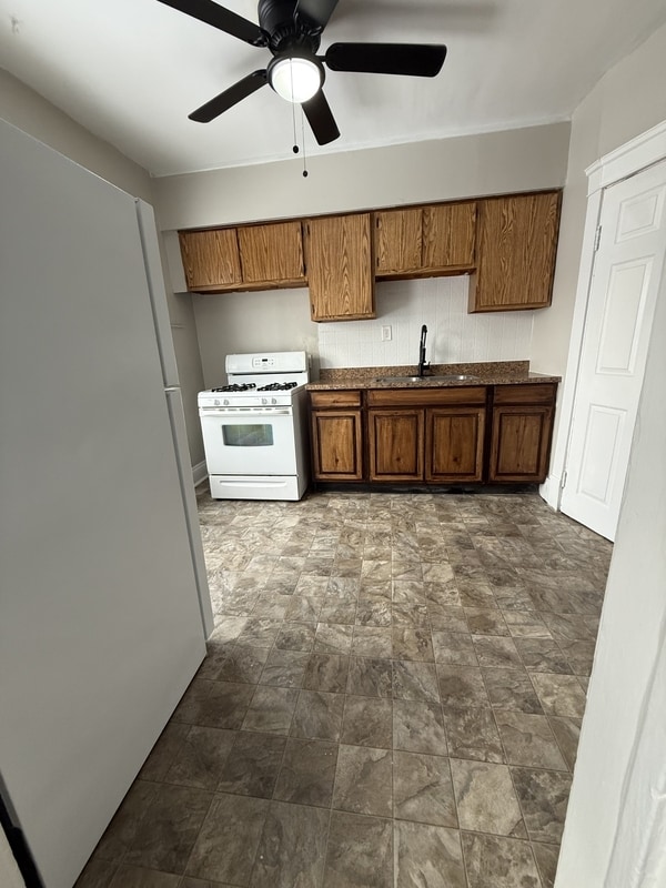 Building Photo - 12519 Forest Ave