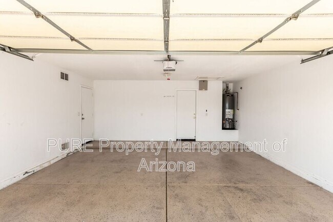 Building Photo - 9438 E Plana Ave