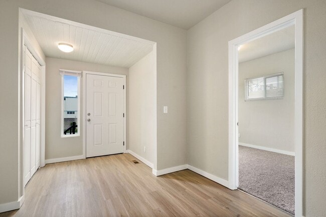 Building Photo - Recently Remodeled 3 Bedroom Home in Everett!