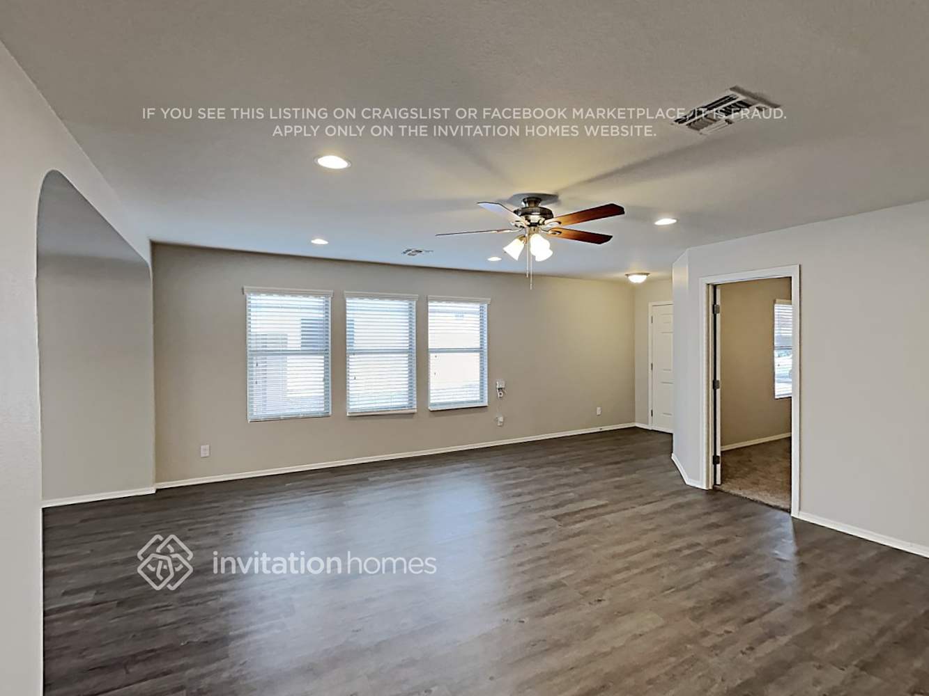 Building Photo - 10908 E Forge Ave