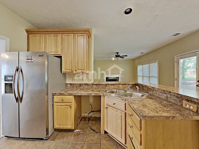 Building Photo - 7474 Clipper Cove