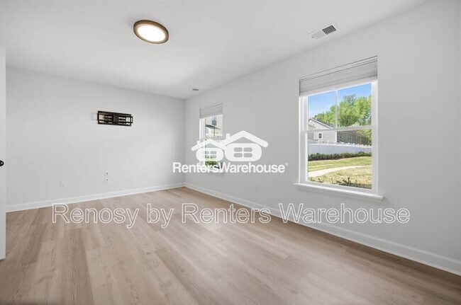 Building Photo - 1005 Opal St