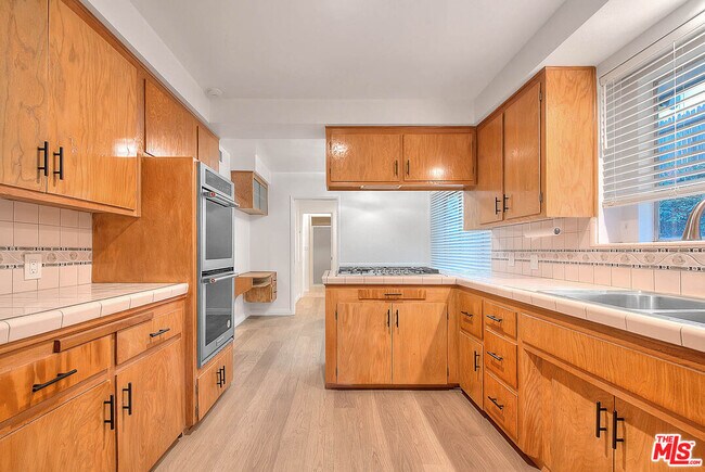 Building Photo - 4509 Don Miguel Dr