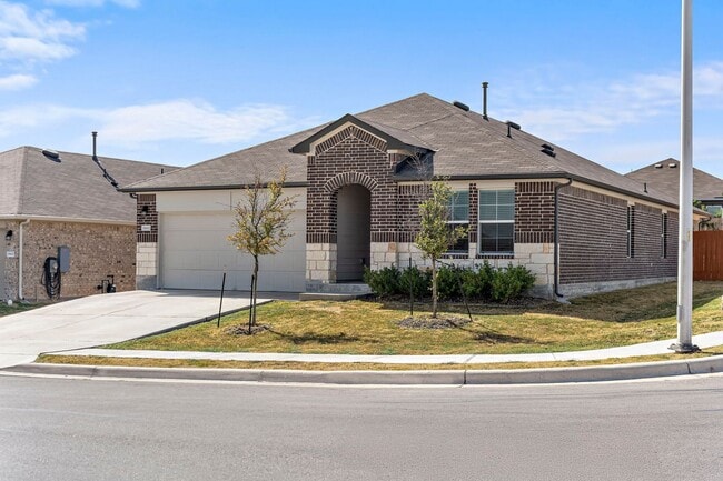 Building Photo - 19601 Abigail Fillmore Rd