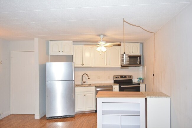 Building Photo - 152 Turner Rd