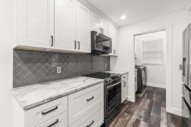Building Photo - 508 Capistrano Dr