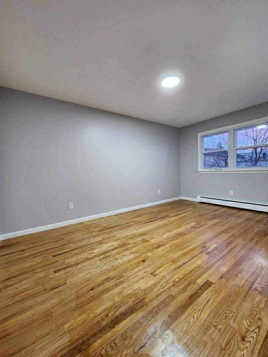 Building Photo - 147 McAdoo Ave