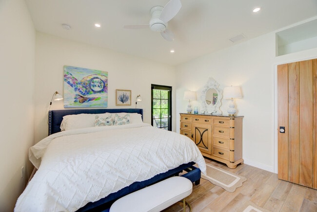 Building Photo - 110 Marine Way