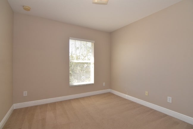 Building Photo - 5460 Caramella Dr