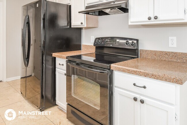 Building Photo - 611 Hibernia Oaks Dr