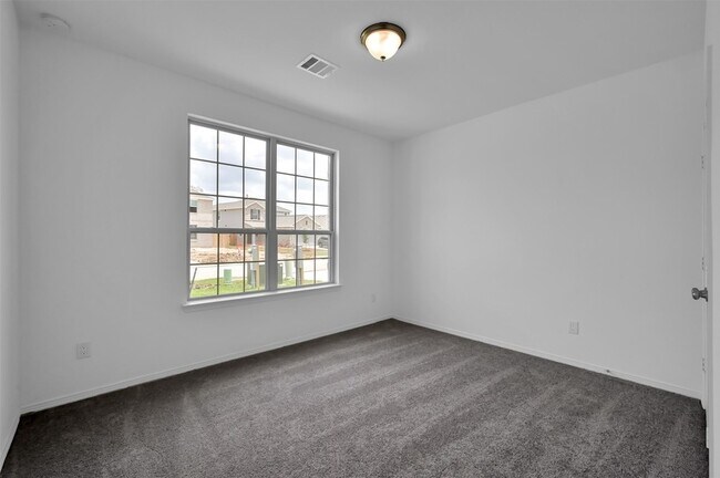 Building Photo - 9699 Caney Trails Rd