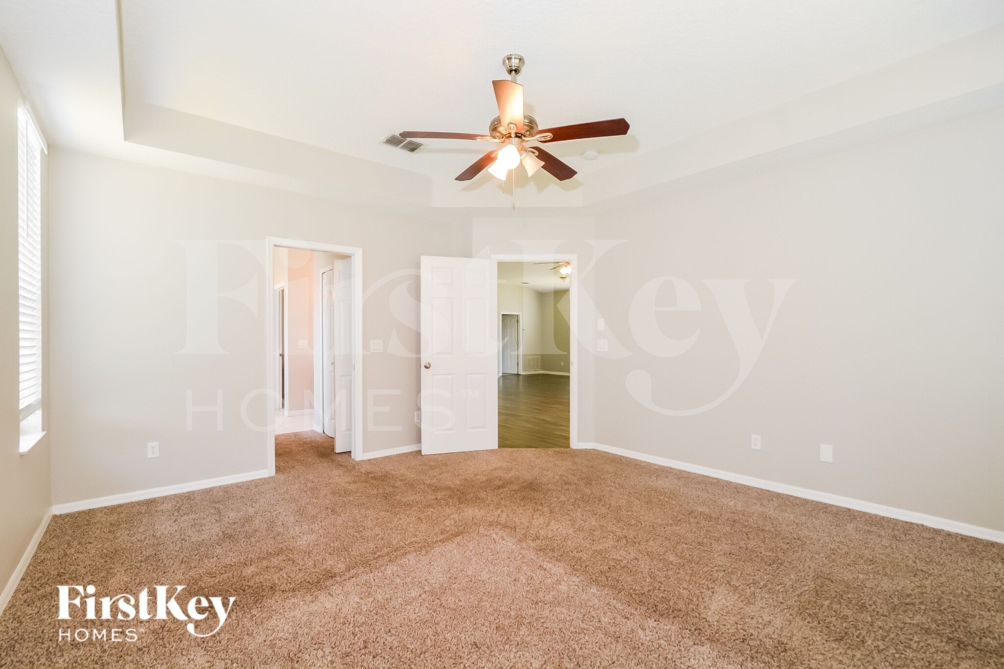 Building Photo - 14330 Estrella Dr