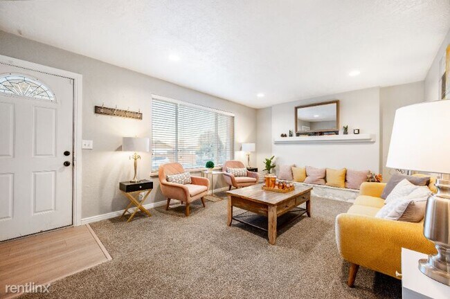 Building Photo - 5 br, 2 bath House - 3747 W Gandalf Dr
