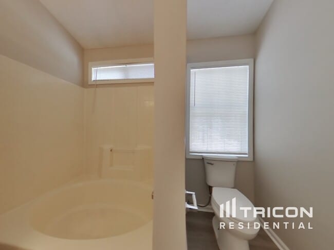 Building Photo - 3436 Lochness Ln