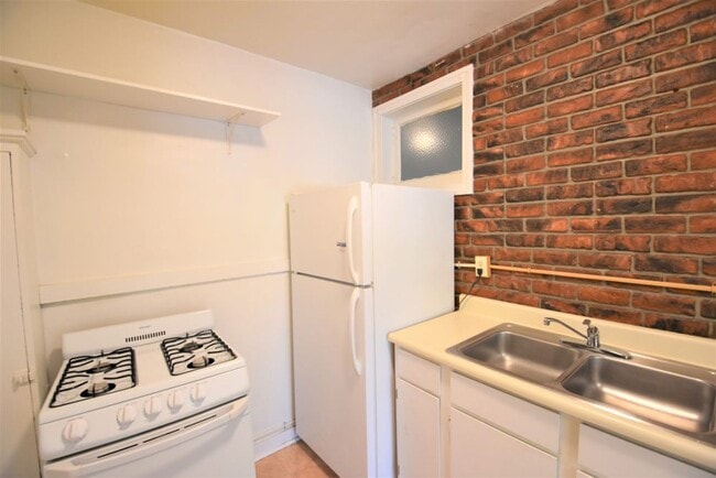 Building Photo - Available for August 2026 preleasing! Studio on the Hill