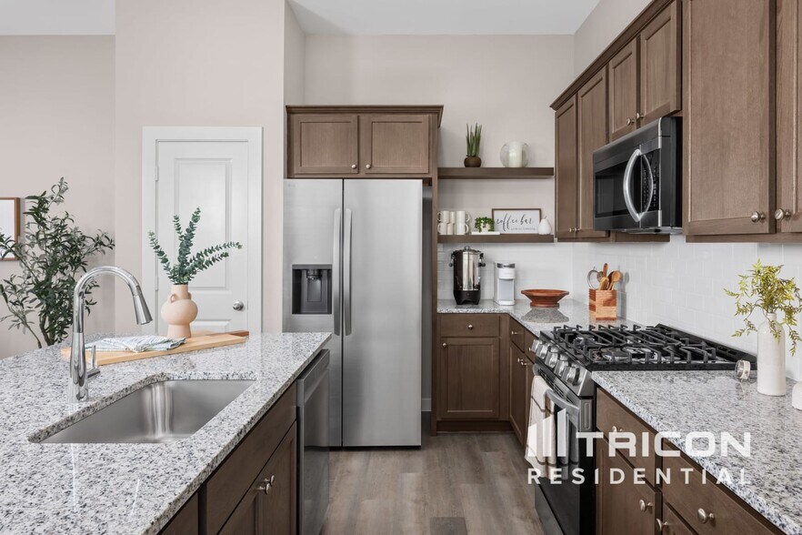 Building Photo - 718 Lacewing Dr