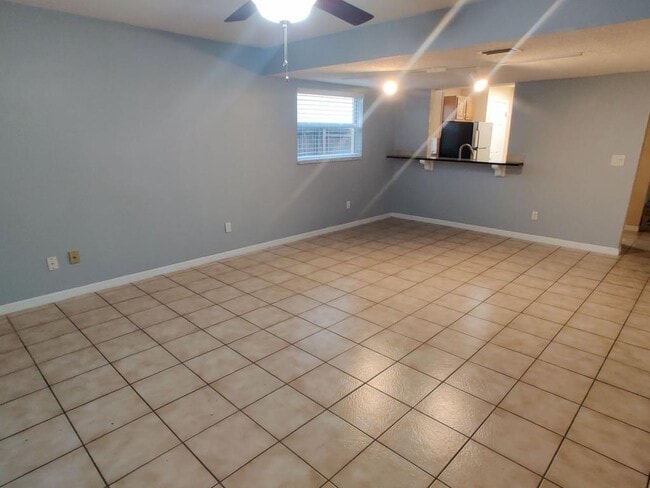 Building Photo - 936 Aragon Ave