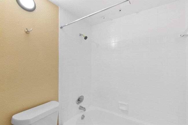 Building Photo - 9550 Deering Dr