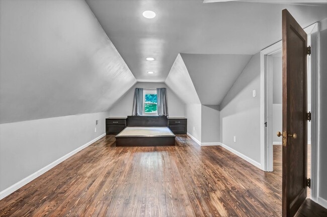 Building Photo - 5004 Holston Dr